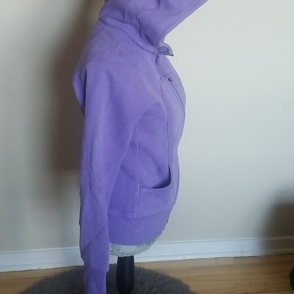Lululemon Scuba Hoodie - Picture 6 of 9